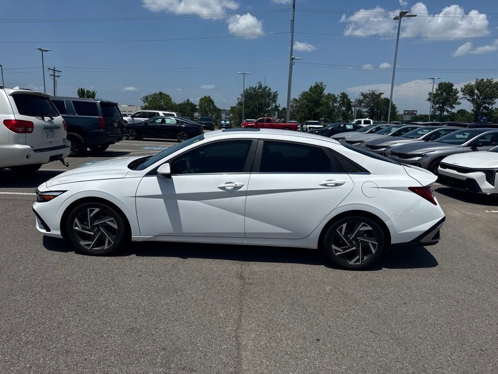 2024 Hyundai ELANTRA SEL NAVIGATION / HEATED SEATS