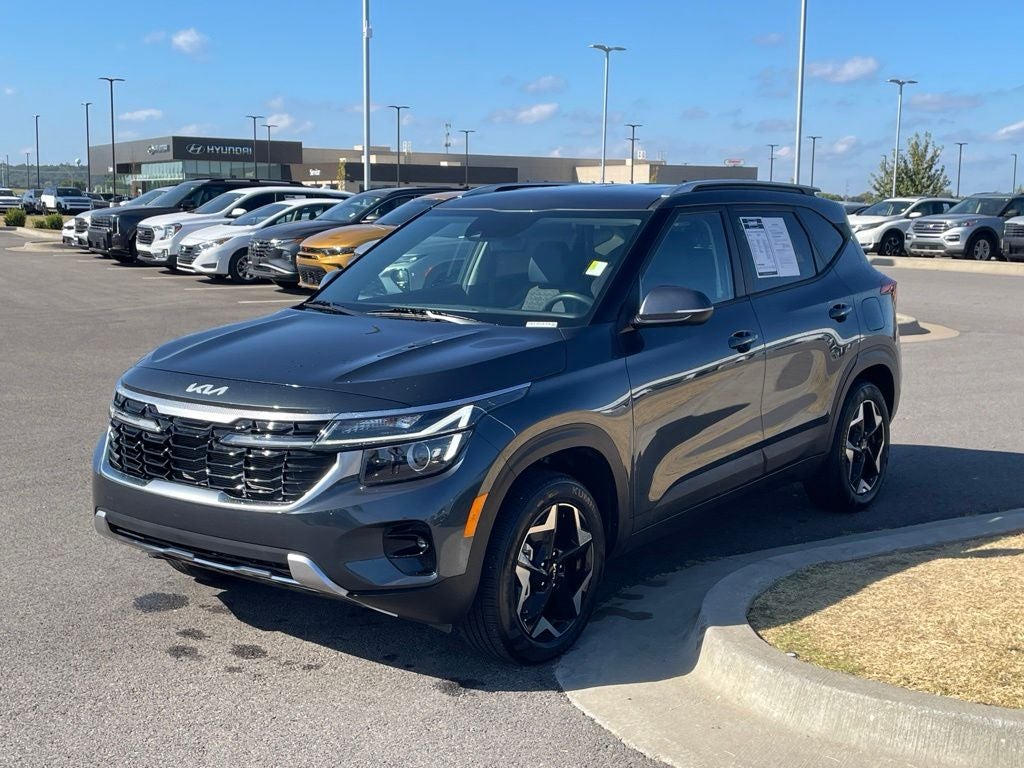 2025 Kia Seltos S ONE OWNER / HEATED SEATS / NAV