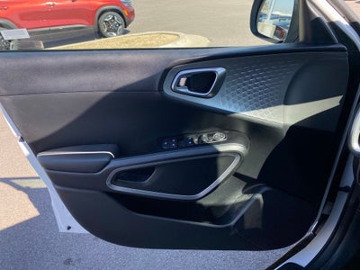 2024 Kia Soul LX ONE OWNER / CLEAN CARFAX