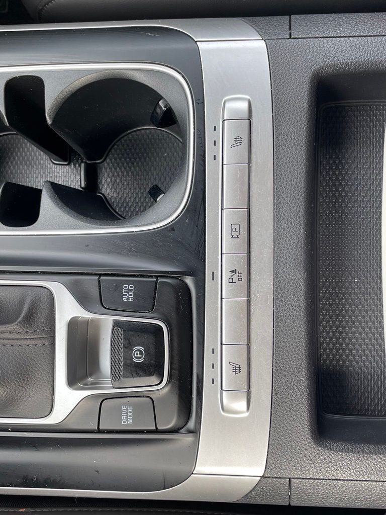 2024 Kia Carnival LX ONE OWNER / CLEAN CARFAX