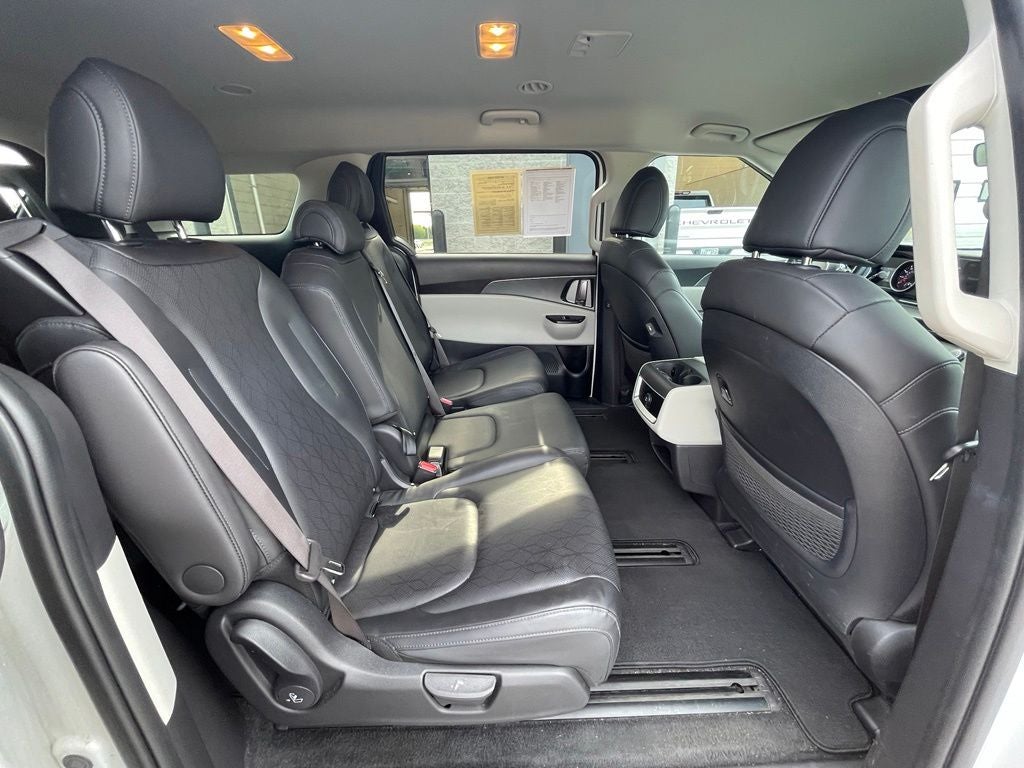 2024 Kia Carnival LX ONE OWNER / CLEAN CARFAX