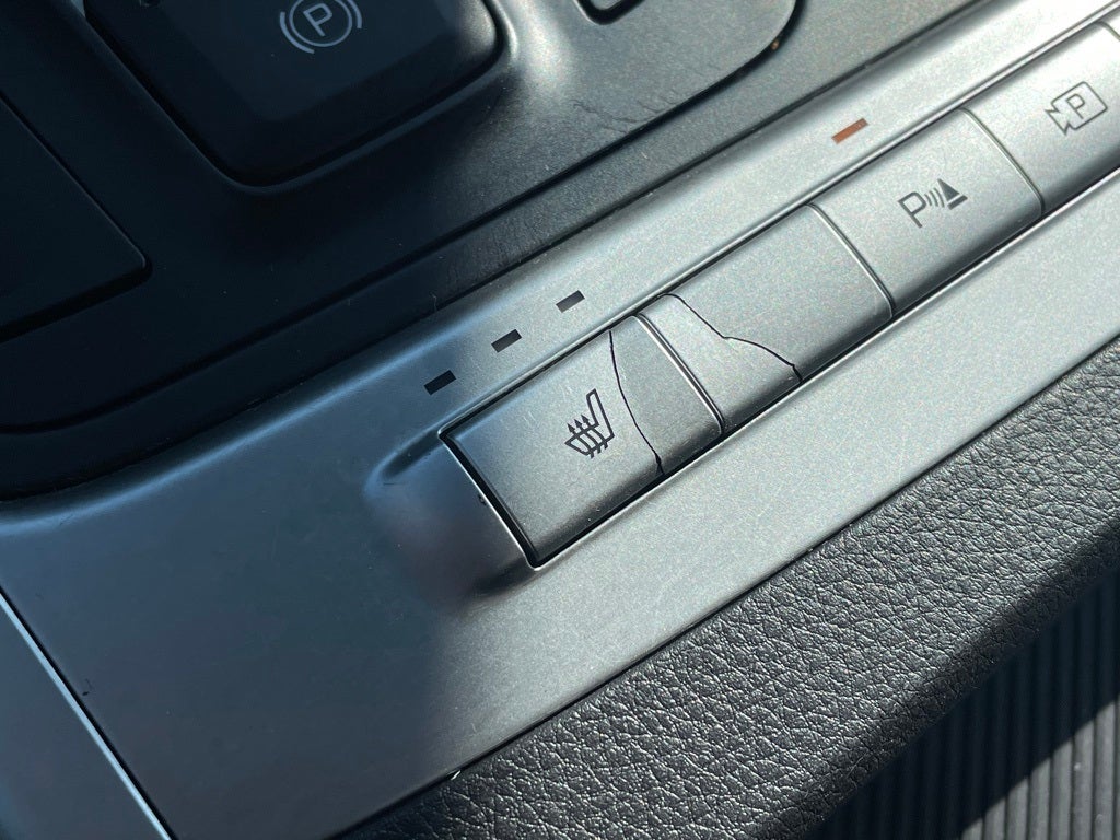 2025 Kia Carnival LXS LEATHER / HEATED SEATS / NAV