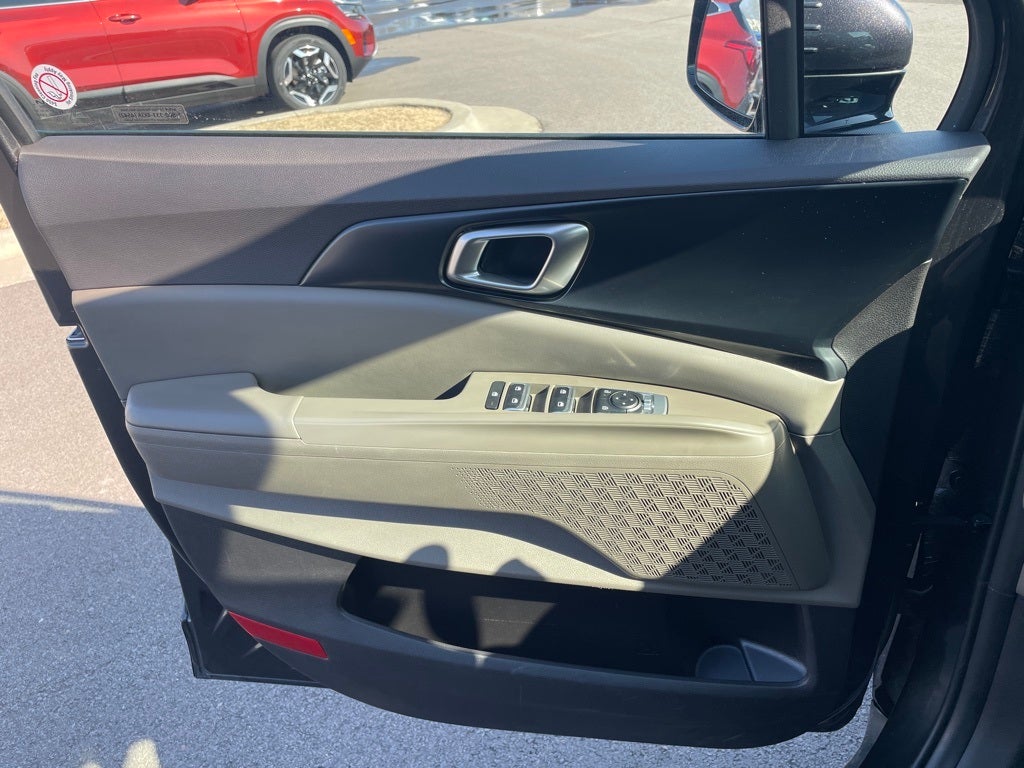 2025 Kia Carnival LXS LEATHER / HEATED SEATS / NAV