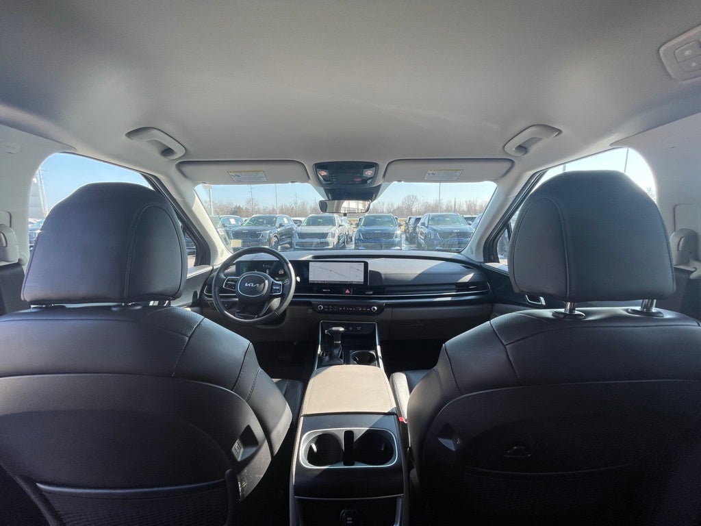 2025 Kia Carnival LXS LEATHER / HEATED SEATS / NAV