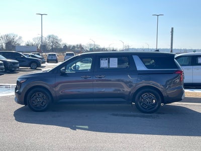 2025 Kia Carnival LXS LEATHER / HEATED SEATS / NAV