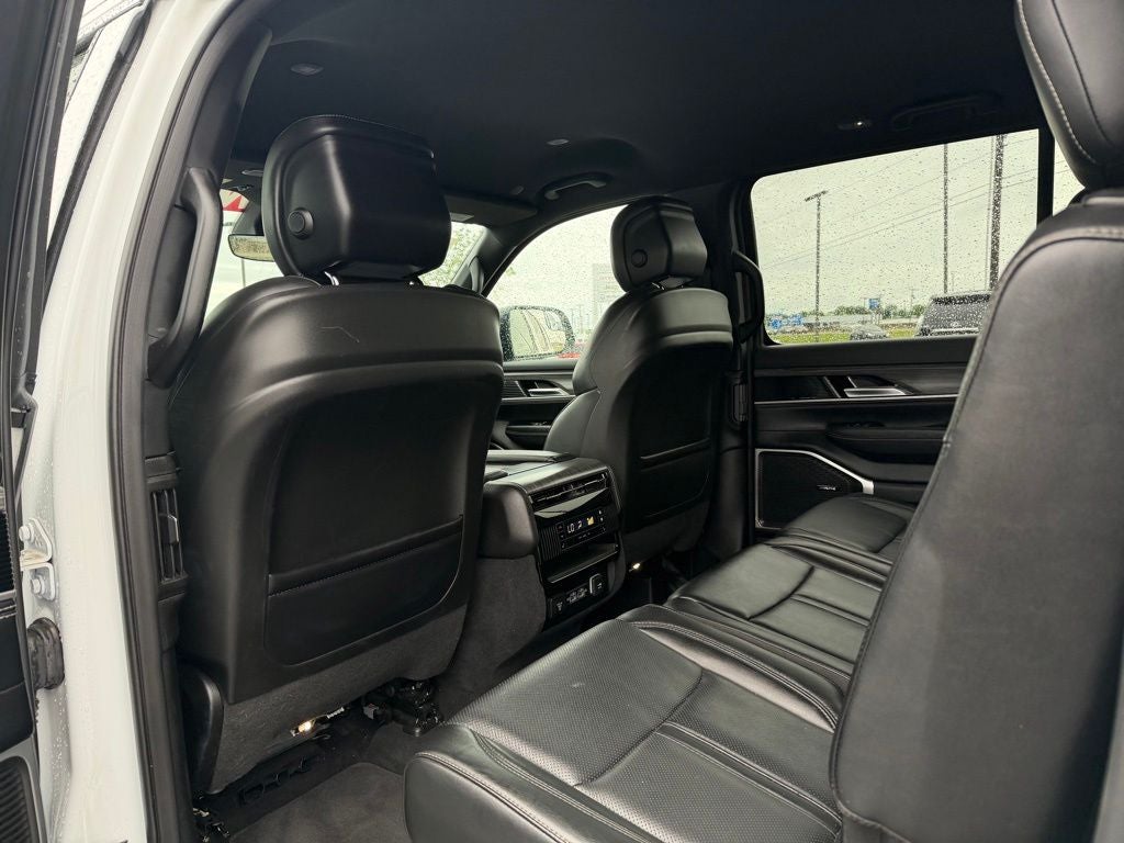 2023 Jeep Wagoneer L Series III
