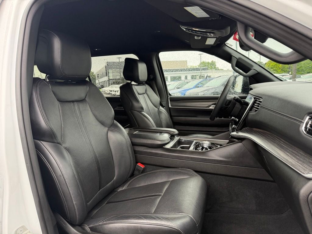 2023 Jeep Wagoneer L Series III