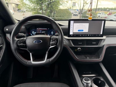 2025 Ford Explorer ST-Line *PREMIUM PACKAGE, Clean Carfax, One-Owner