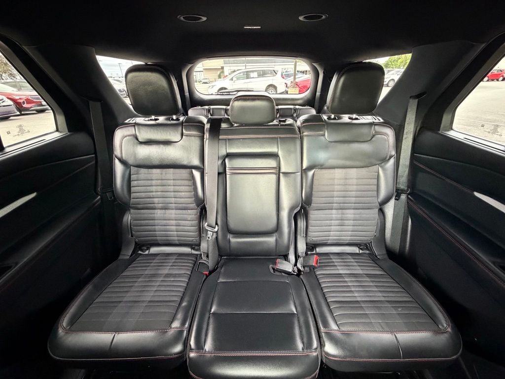 2025 Ford Explorer ST-Line *PREMIUM PACKAGE, Clean Carfax, One-Owner