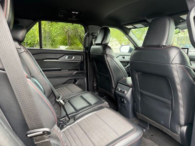 2025 Ford Explorer ST-Line *PREMIUM PACKAGE, Clean Carfax, One-Owner