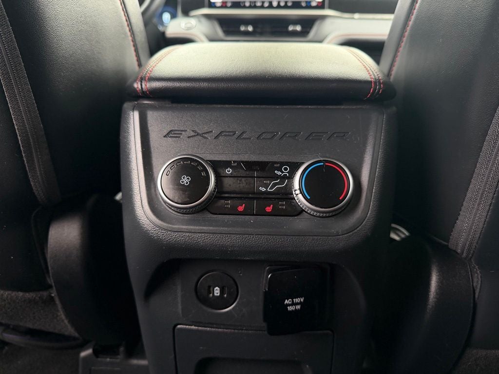 2025 Ford Explorer ST-Line *PREMIUM PACKAGE, Clean Carfax, One-Owner
