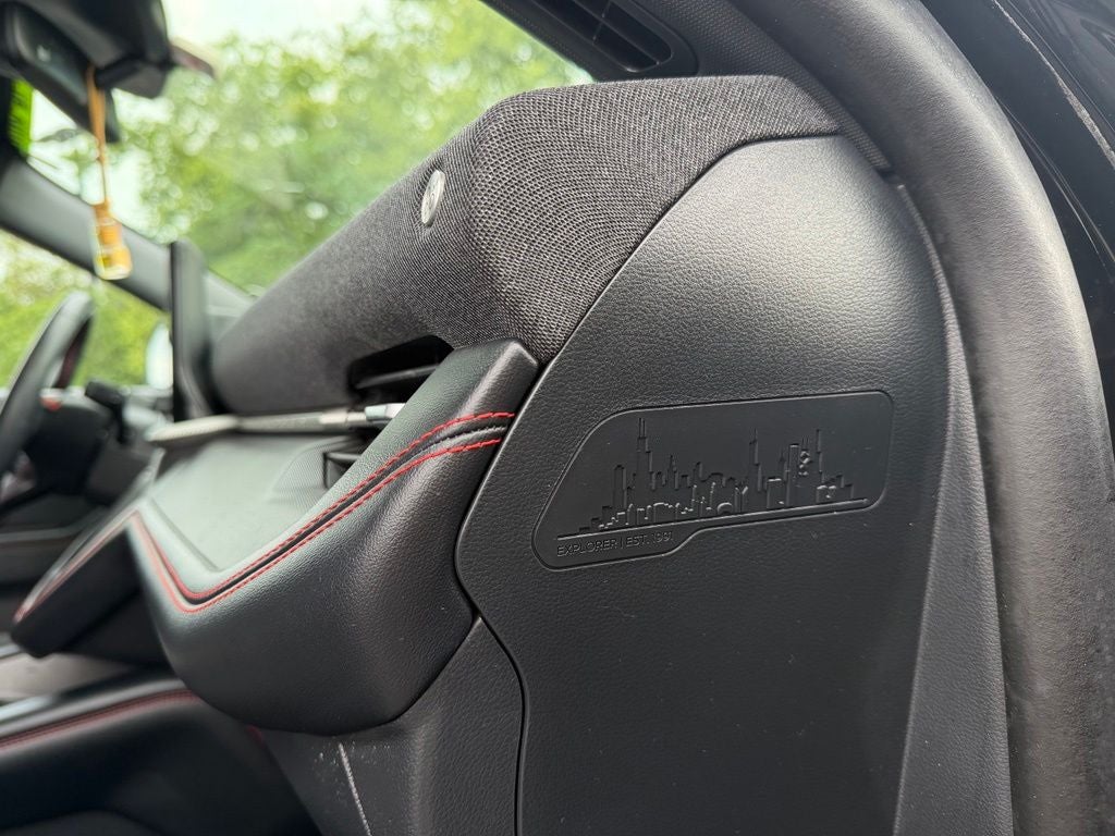 2025 Ford Explorer ST-Line *PREMIUM PACKAGE, Clean Carfax, One-Owner