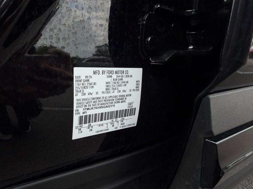 2025 Ford Explorer ST-Line *PREMIUM PACKAGE, Clean Carfax, One-Owner