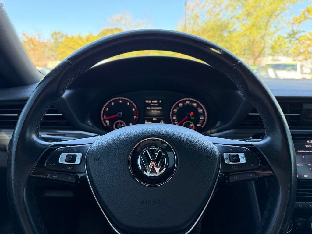 2021 Volkswagen Passat 2.0T R-Line