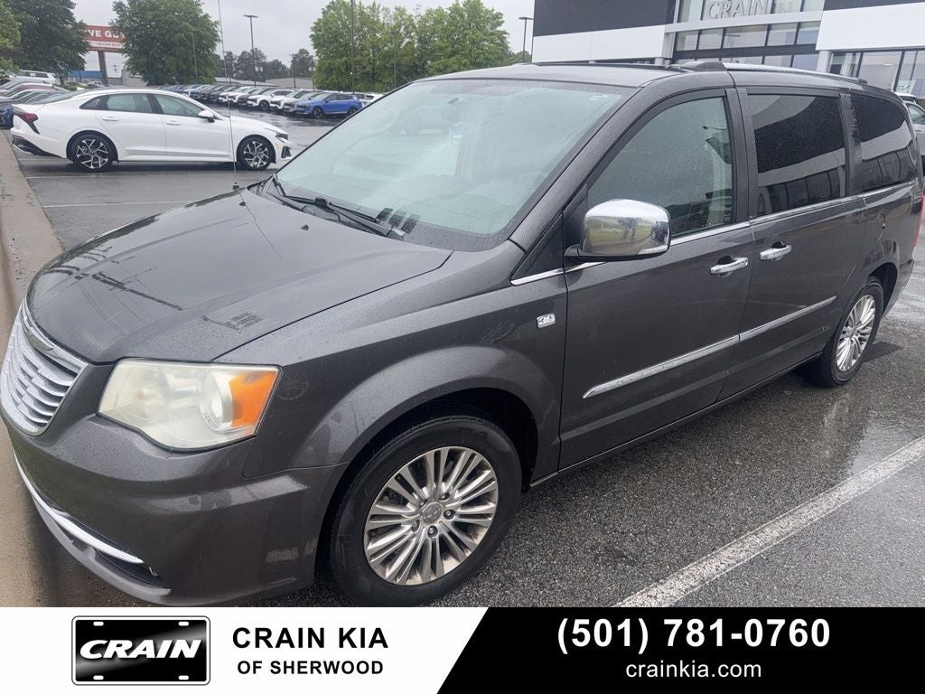 2014 Chrysler Town & Country Touring-L 30th Anniversary