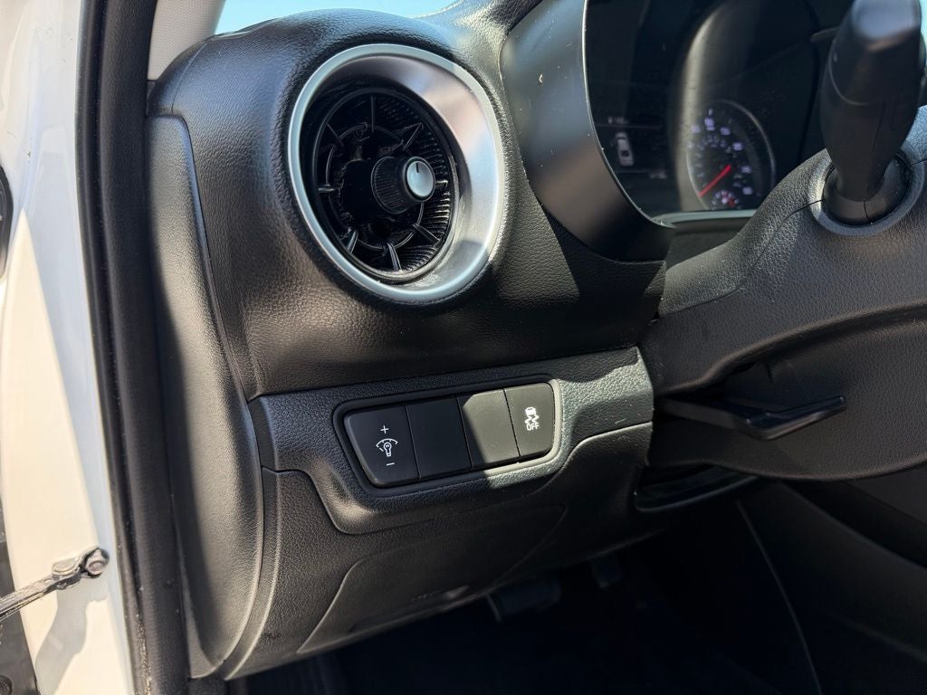 2024 Kia Forte LX