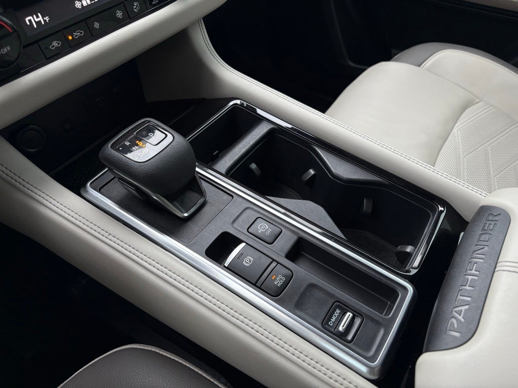 2022 Nissan Pathfinder Platinum