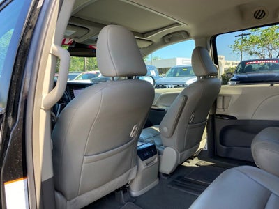 2019 Toyota Sienna XLE 8 Passenger