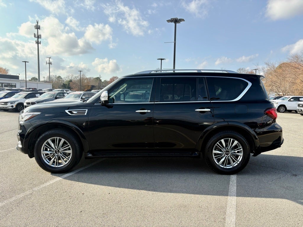 2021 INFINITI QX80 LUXE