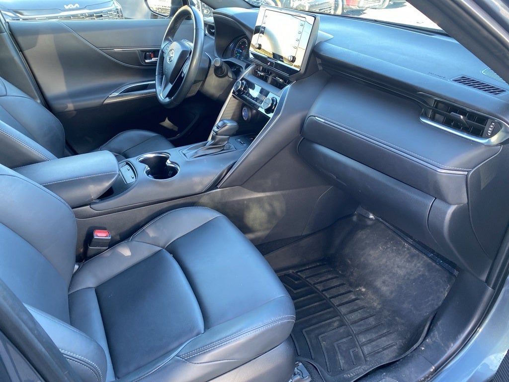 2022 Toyota Venza XLE XLE