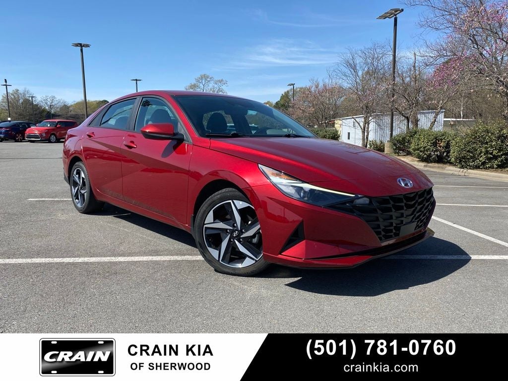 2023 Hyundai ELANTRA SEL