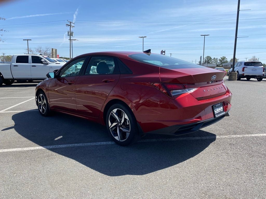 2023 Hyundai ELANTRA SEL