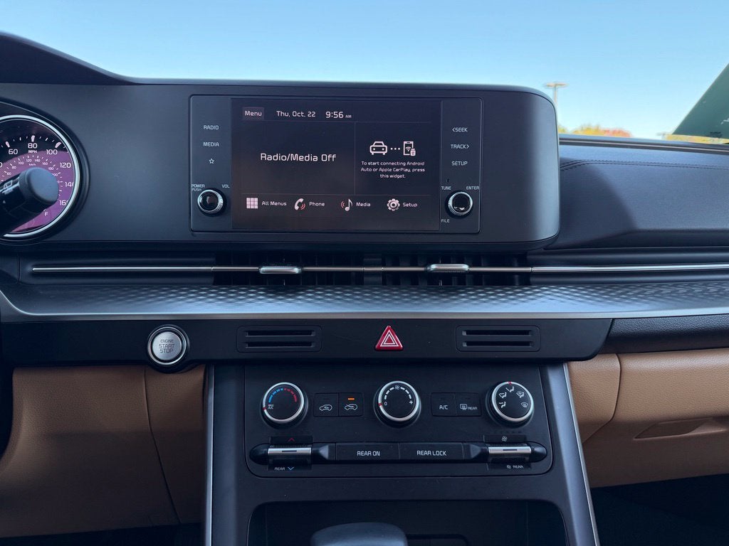 2024 Kia Carnival LX