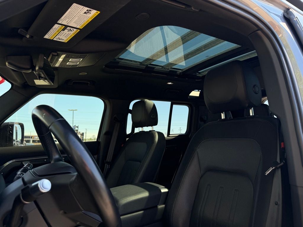 2022 Land Rover Defender 110 X-Dynamic SE