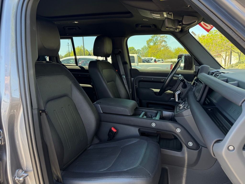 2022 Land Rover Defender 110 X-Dynamic SE