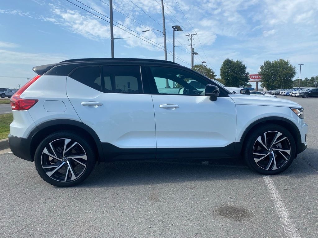 2021 Volvo XC40 R-Design *Advanced Package/Climate Package