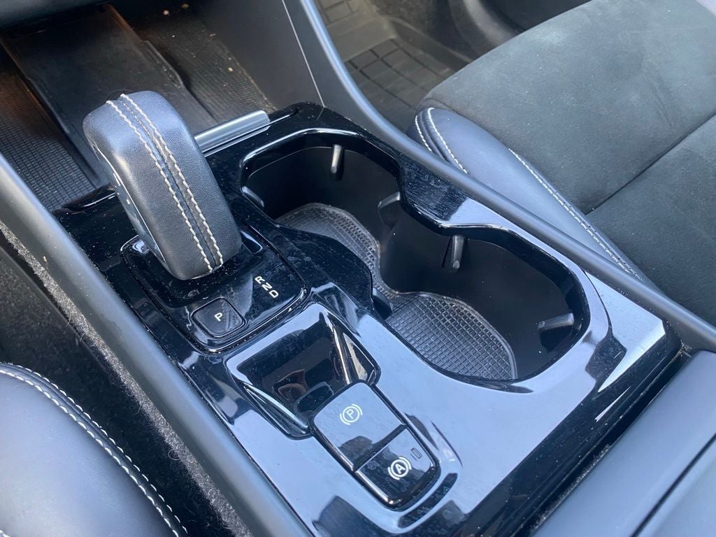 2021 Volvo XC40 R-Design *Advanced Package/Climate Package