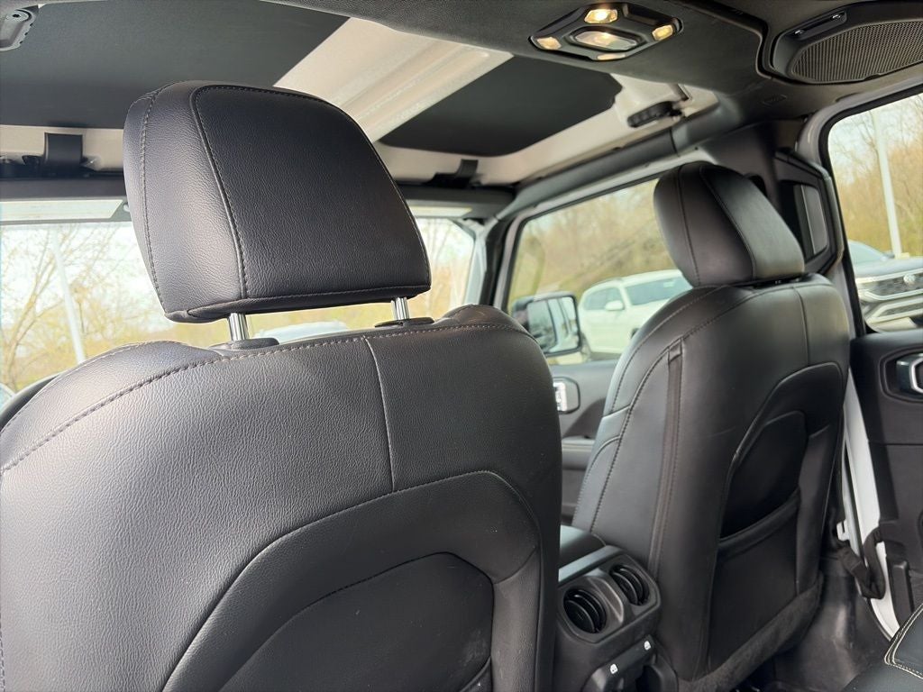 2022 Jeep Wrangler Base