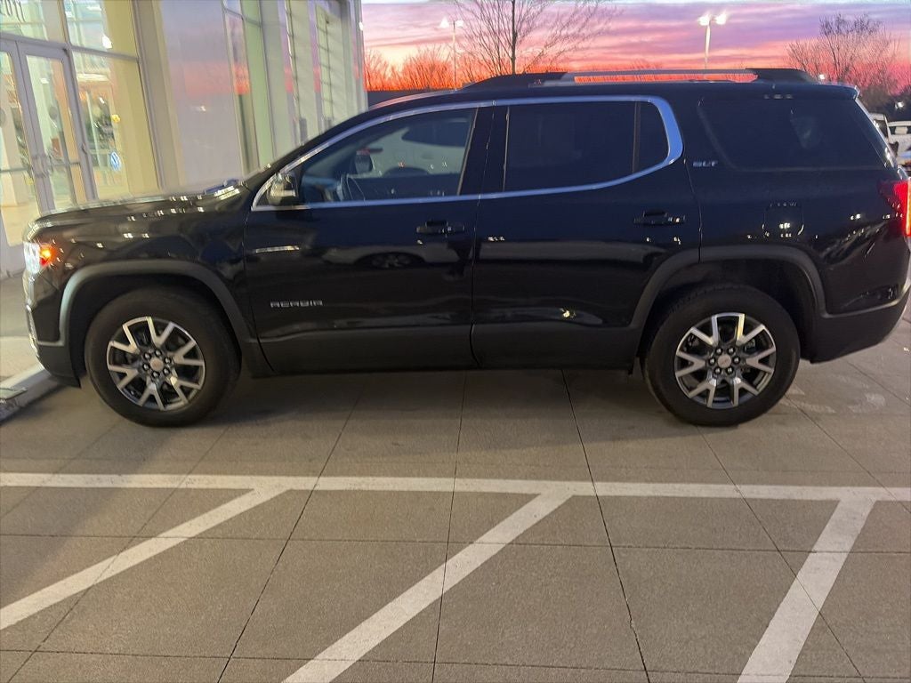 2023 GMC Acadia SLT CLEAN CARFAX