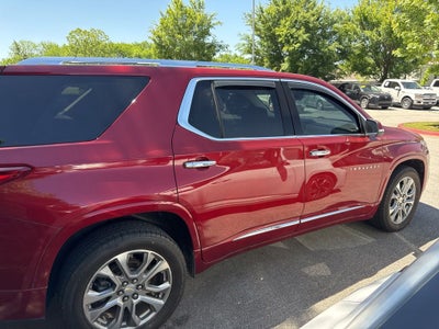 2021 Chevrolet Traverse Premier APPLE CarPlay 3rd row Leather