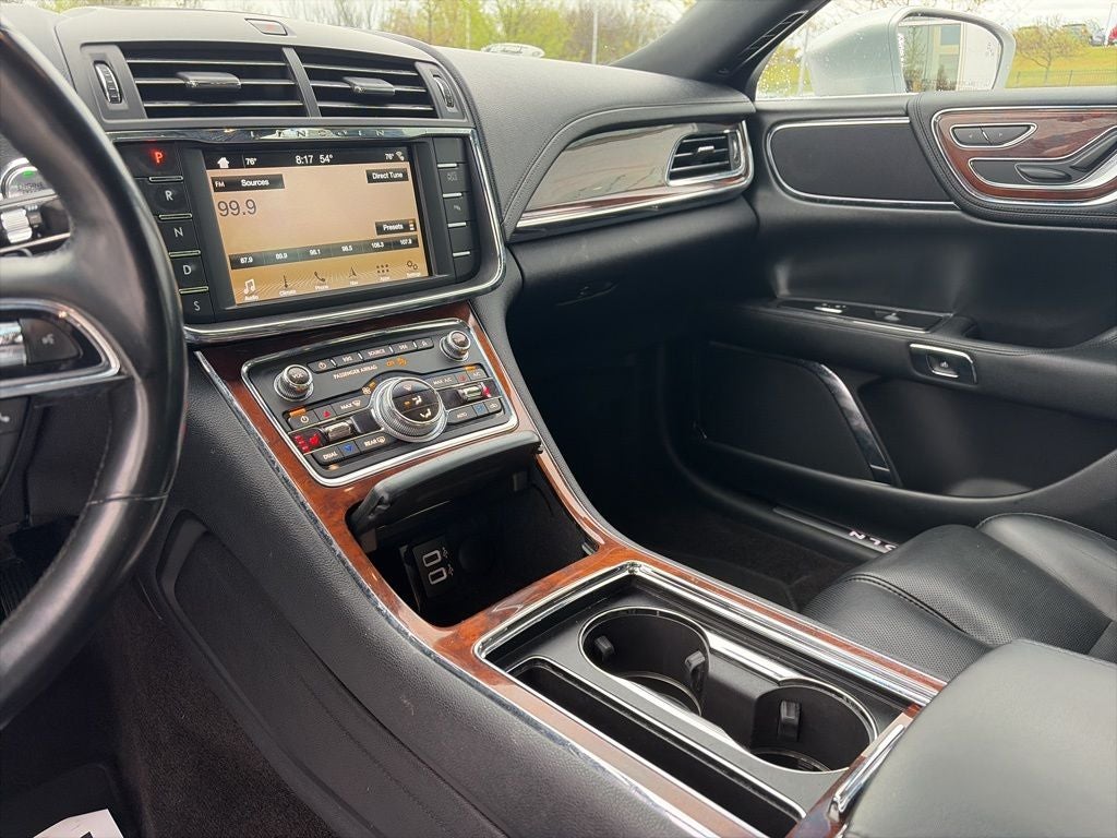 2018 Lincoln Continental Select