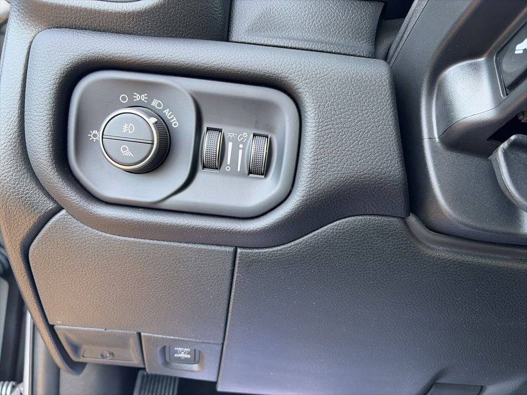 2024 RAM 3500 Laramie 1-OWNER CLEAN CARFAX