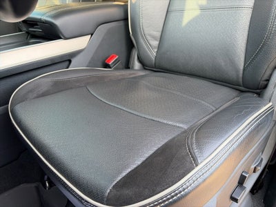 2024 RAM 3500 Laramie 1-OWNER CLEAN CARFAX