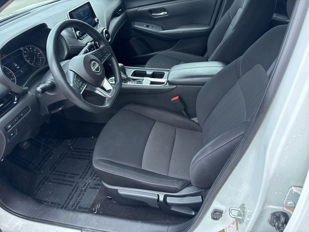 2024 Nissan Sentra SV APPLE CAR PLAY!! CLENA 1 OWNER CARFAX