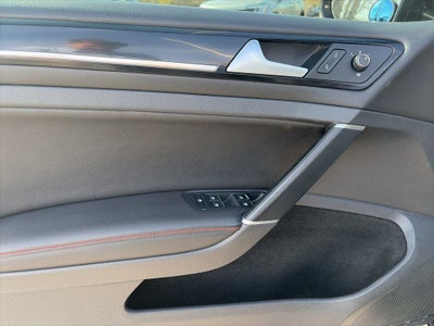 2016 Volkswagen Golf GTI SE w/Performance Package