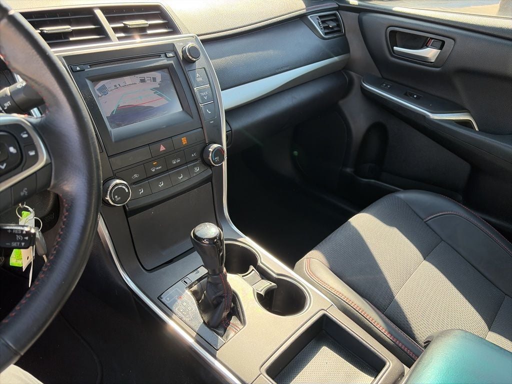 2017 Toyota Camry SE CLEAN CARFAX AND GOOD SVC RECORDS