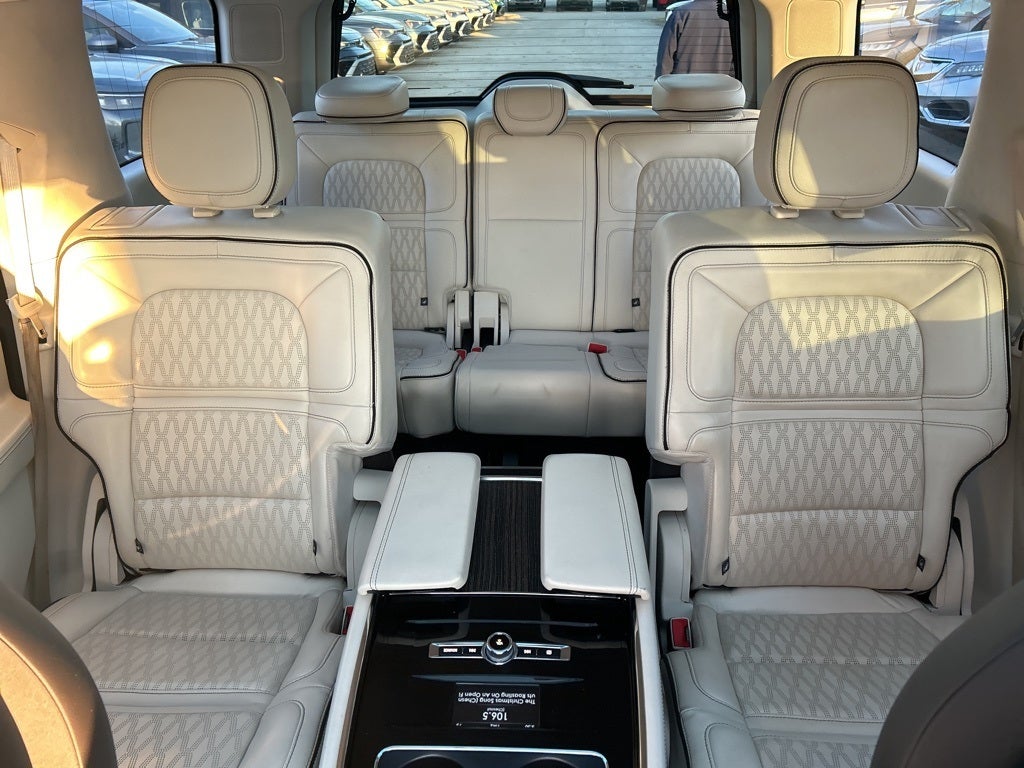 2018 Lincoln Navigator Black Label