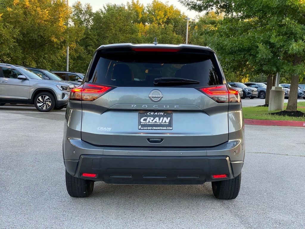 2025 Nissan Rogue SV