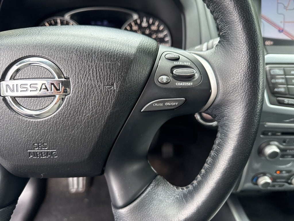 2020 Nissan Pathfinder SL