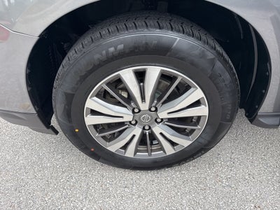 2020 Nissan Pathfinder SL