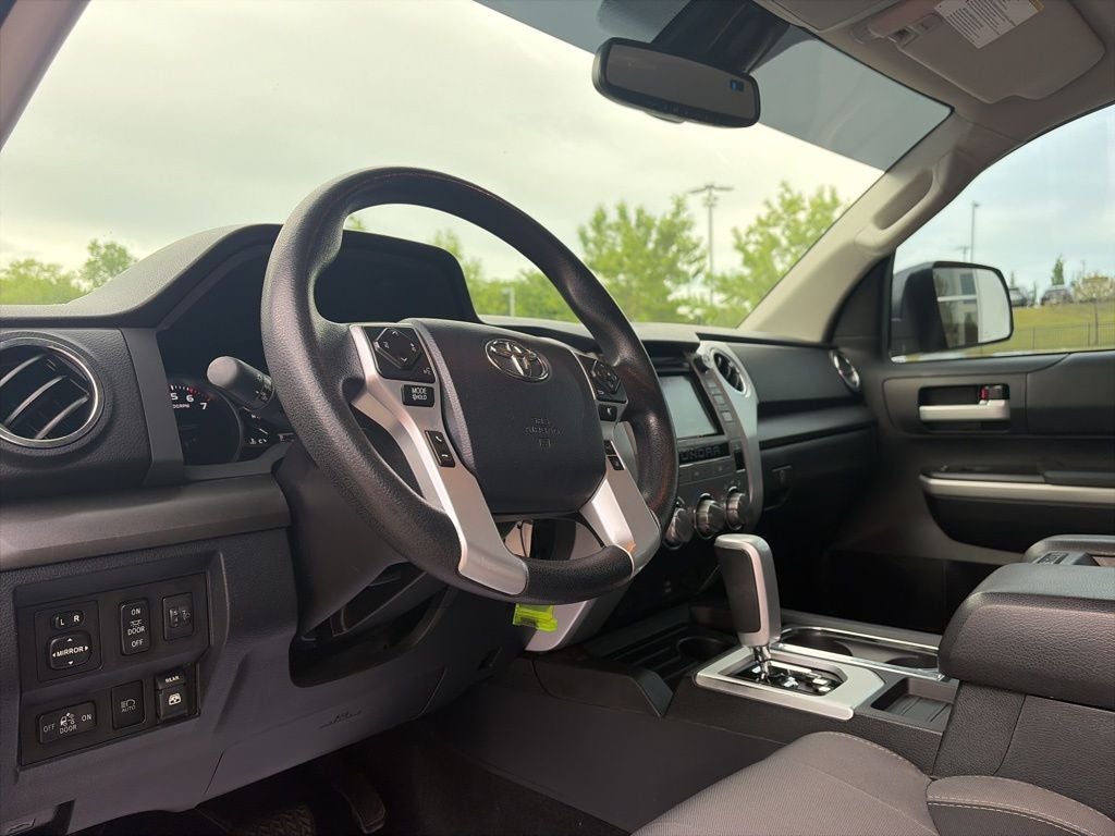 2018 Toyota Tundra SR5 5.7L V8 CLEAN CARFAX, BFGoodrich A/T Tires