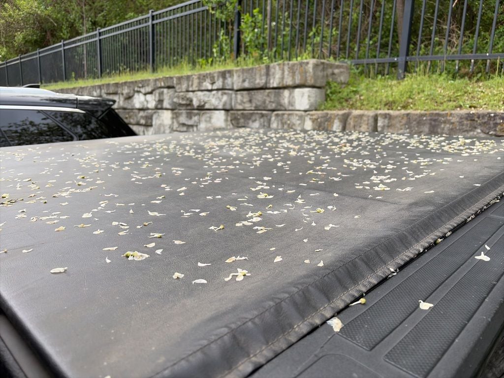 2018 Toyota Tundra SR5 5.7L V8 CLEAN CARFAX, BFGoodrich A/T Tires