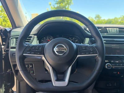 2018 Nissan Rogue SV CLEAN CARFAX LOW MILES