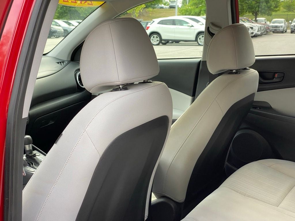 2022 Hyundai KONA SEL