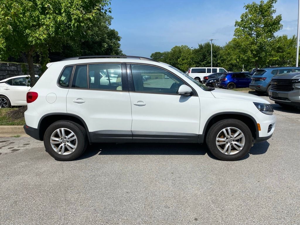 2016 Volkswagen Tiguan S