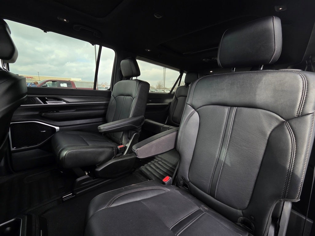 2023 Jeep Wagoneer L Series III